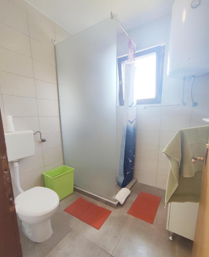 Guesthouse D&D Licko Petrovo Selo Экстерьер фото