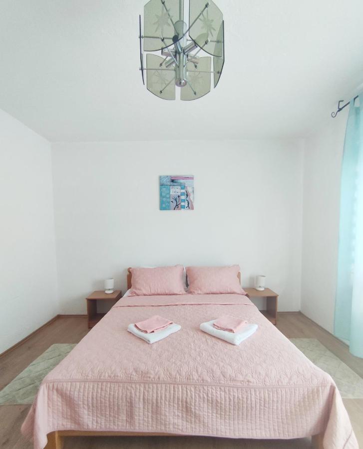 Guesthouse D&D Licko Petrovo Selo Экстерьер фото